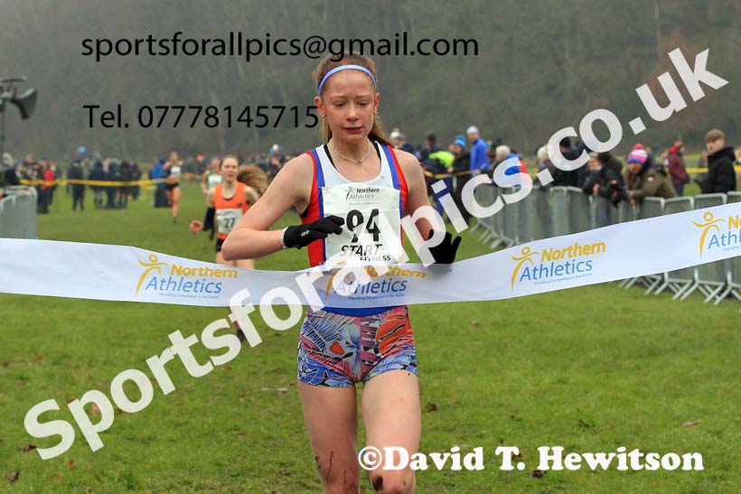 Womens Under-17s 2023 Northern Cross Country Champs., Witton Park, Blackburn. Photo: David T. Hewitson/Sports for All Pics